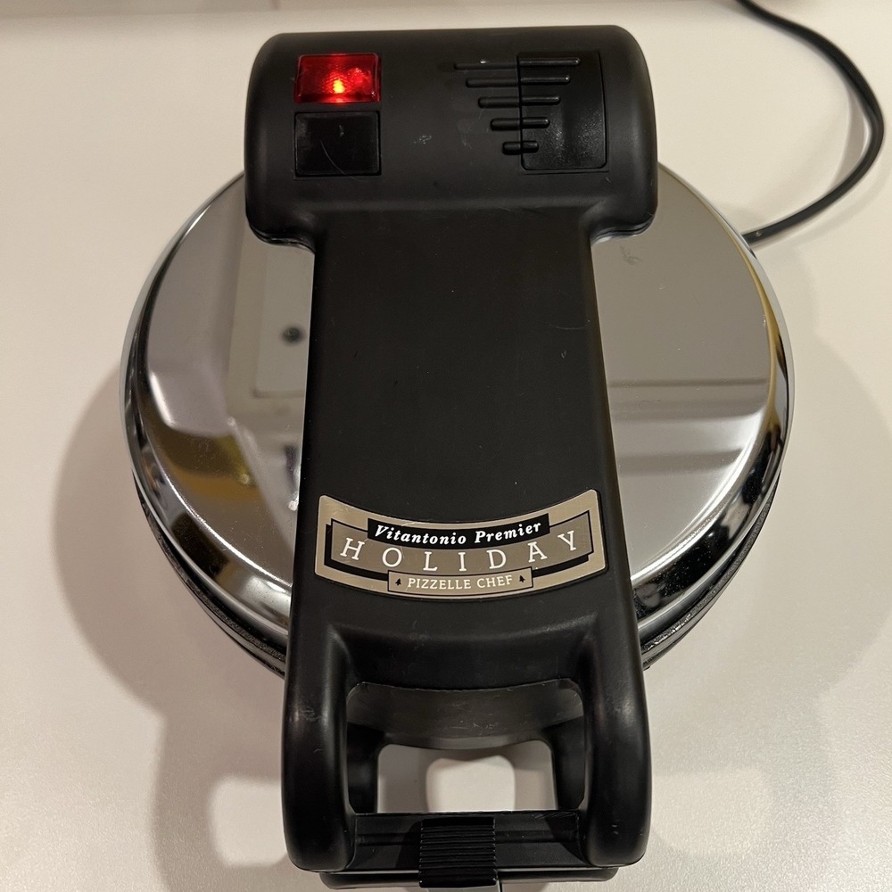Vintage Vitantonio Holiday Pizzelle Chef Maker Christmas No. 1225 Works Great